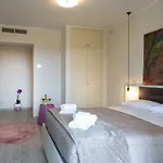 Domus Hotel 3*