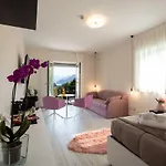 Hotel Domus