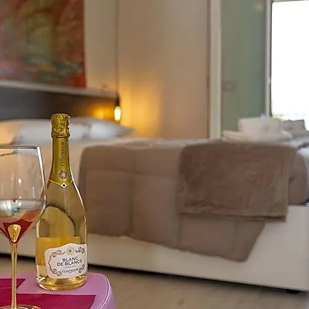 Domus Hotel 3*